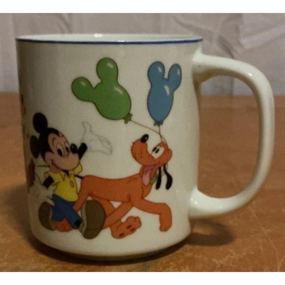 Vintage Disneyland & Walt Disney World Mickey & Friends Made In Japan
